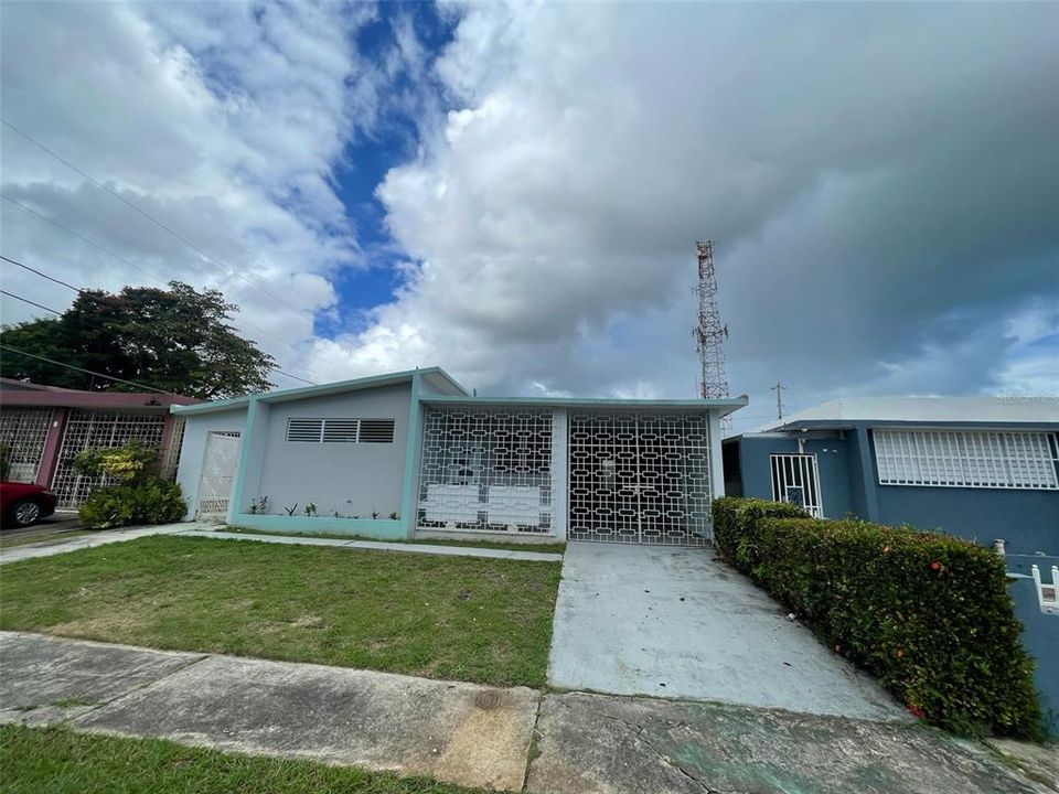 Vendido Recientemente: $145,000 (3 camas, 1 baños, 898 Pies cuadrados)