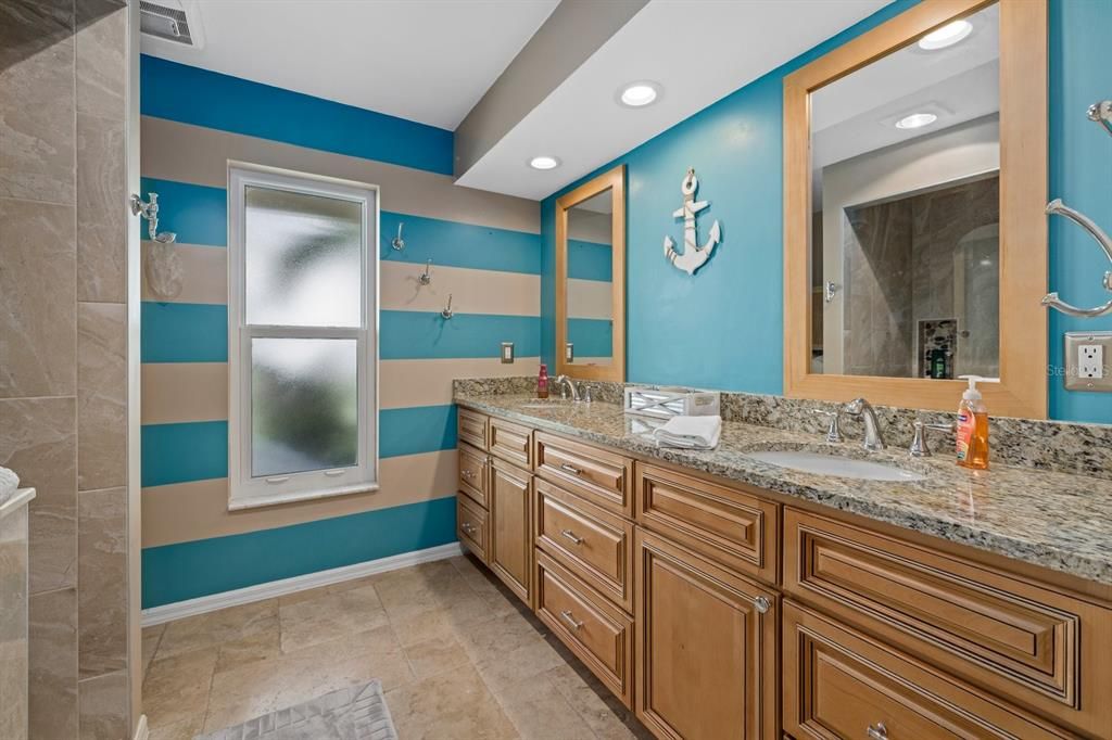 For Rent: $7,000 (3 beds, 2 baths, 2322 Square Feet)