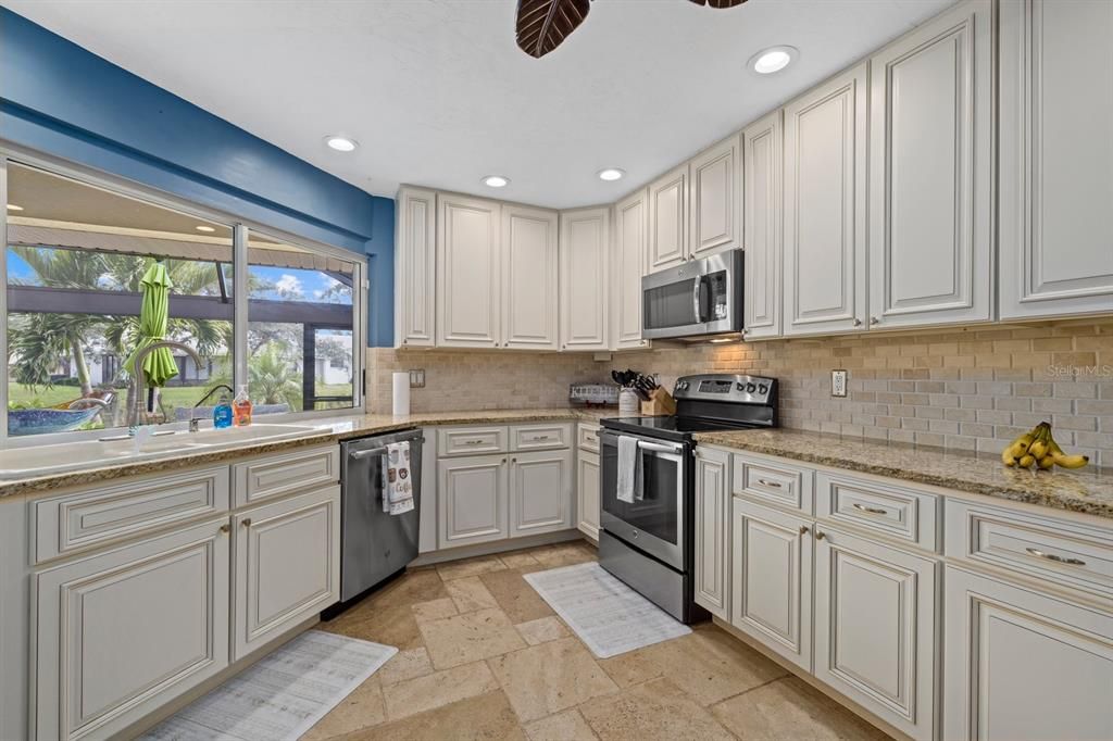 For Rent: $7,000 (3 beds, 2 baths, 2322 Square Feet)