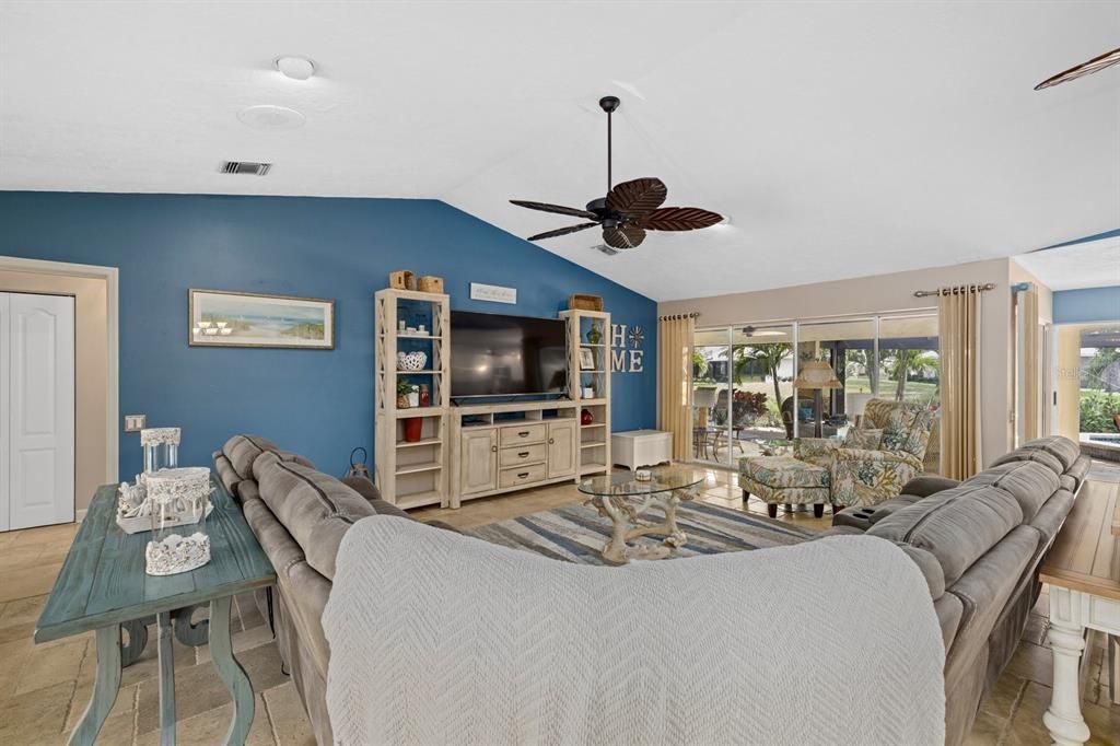 For Rent: $7,000 (3 beds, 2 baths, 2322 Square Feet)