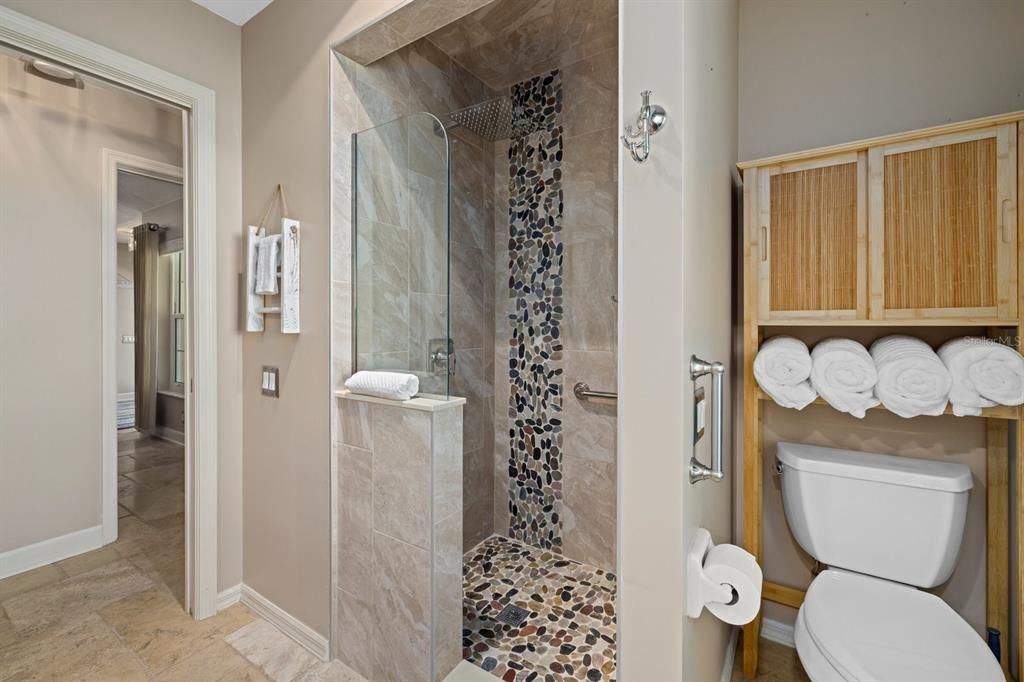 For Rent: $7,000 (3 beds, 2 baths, 2322 Square Feet)