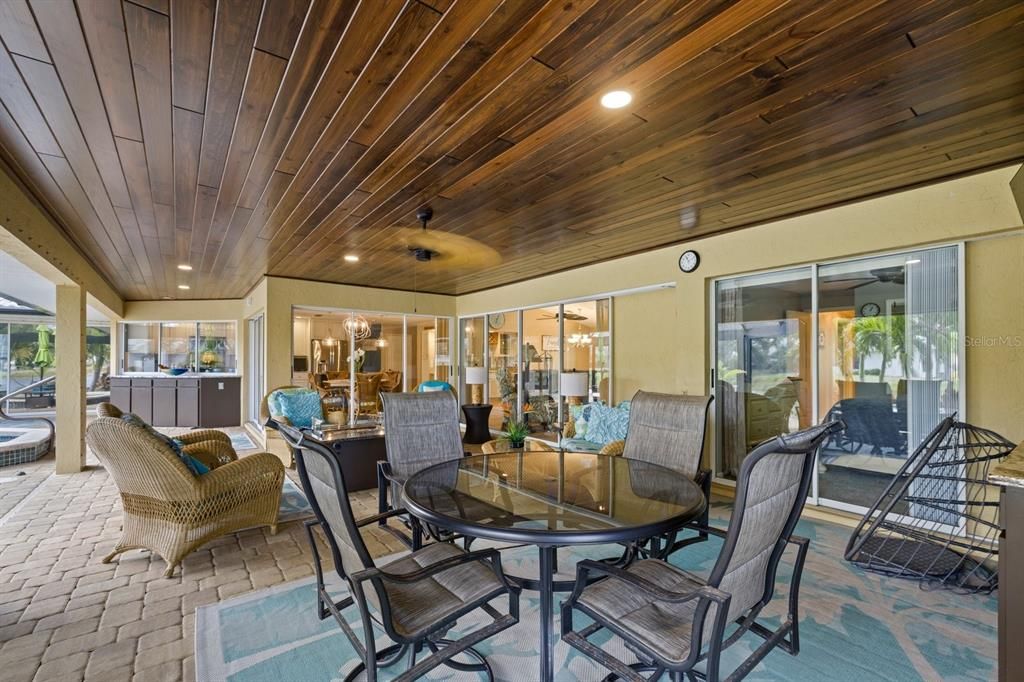 For Rent: $7,000 (3 beds, 2 baths, 2322 Square Feet)