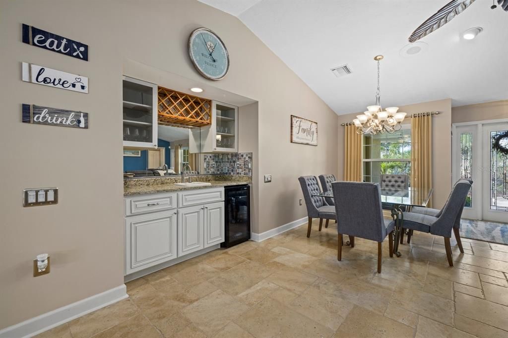 For Rent: $7,000 (3 beds, 2 baths, 2322 Square Feet)