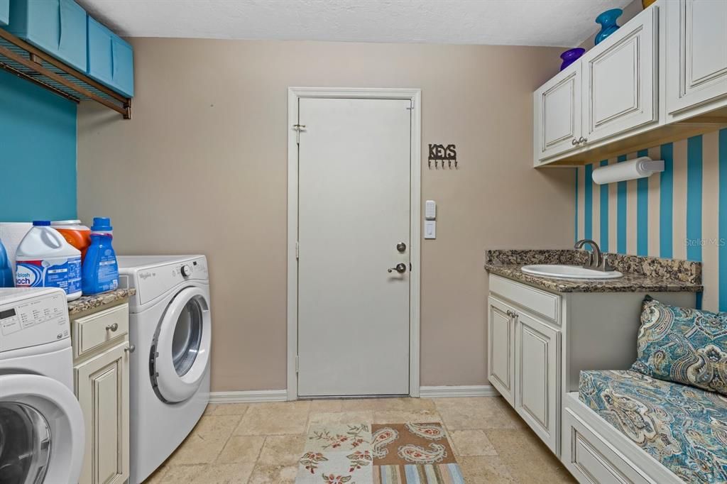 For Rent: $7,000 (3 beds, 2 baths, 2322 Square Feet)