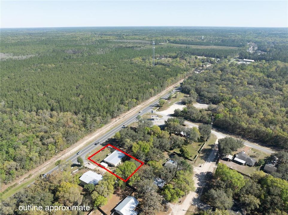 待售: $330,000 (0 贝兹, 0 浴室, 2400 平方英尺)