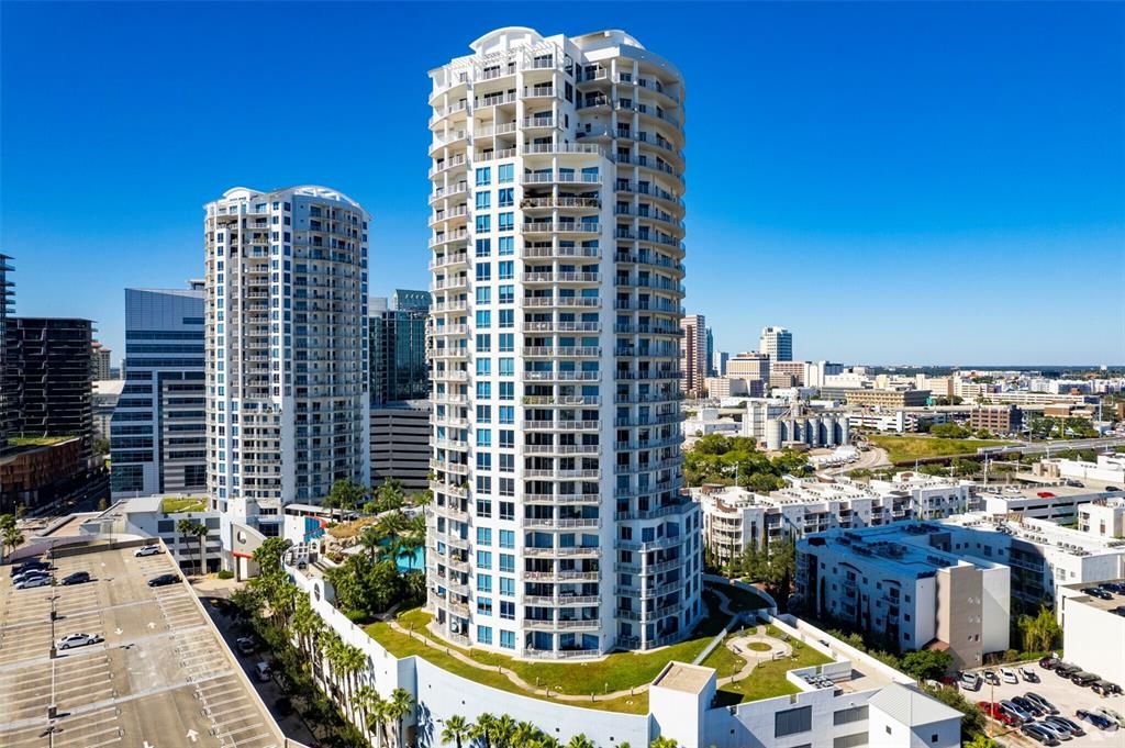 Recently Sold: $850,000 (0 beds, 0 baths, 1144 Square Feet)