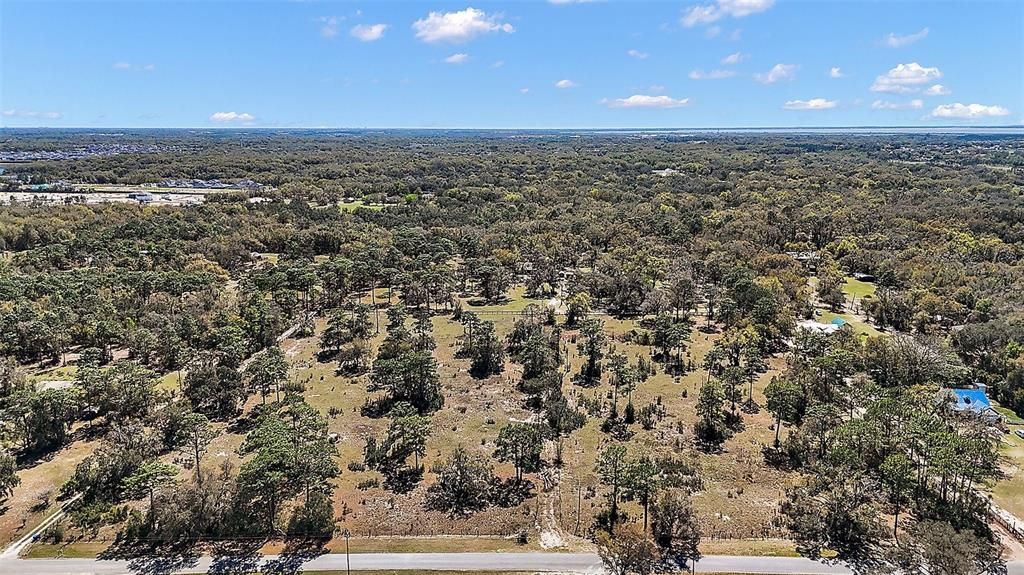 En Venta: $1,150,000 (11.12 acres)