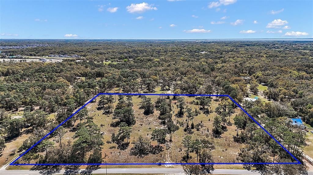 En Venta: $1,150,000 (11.12 acres)