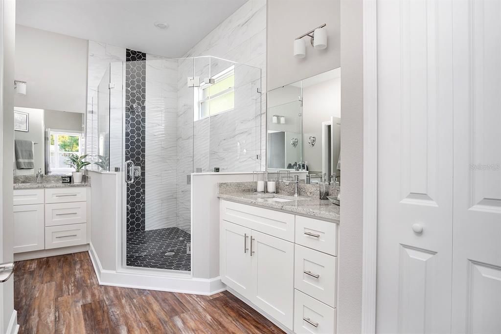 For Sale: $395,000 (4 beds, 2 baths, 2053 Square Feet)