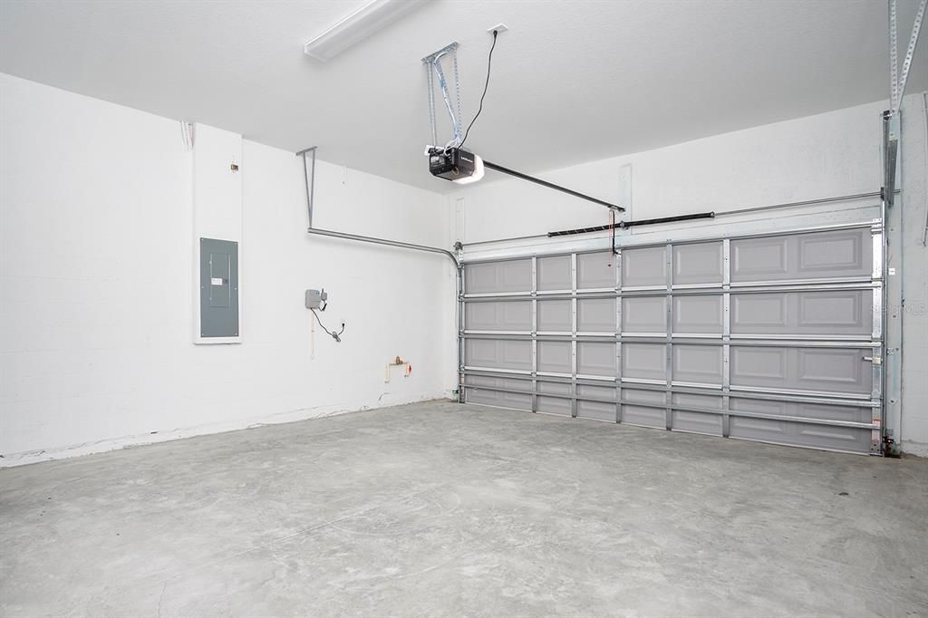 For Sale: $395,000 (4 beds, 2 baths, 2053 Square Feet)