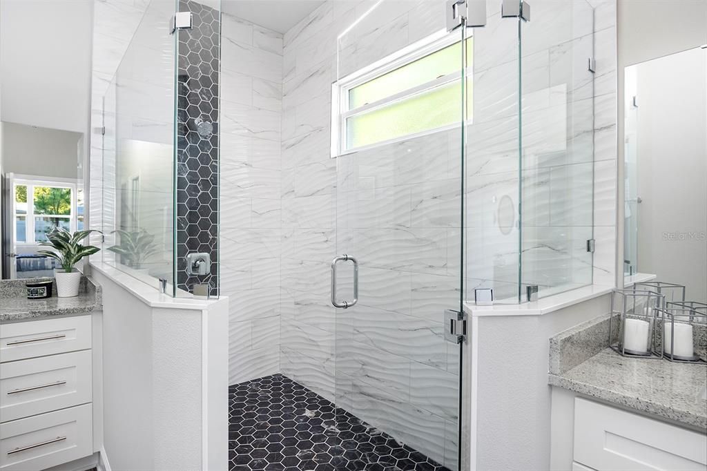 For Sale: $395,000 (4 beds, 2 baths, 2053 Square Feet)