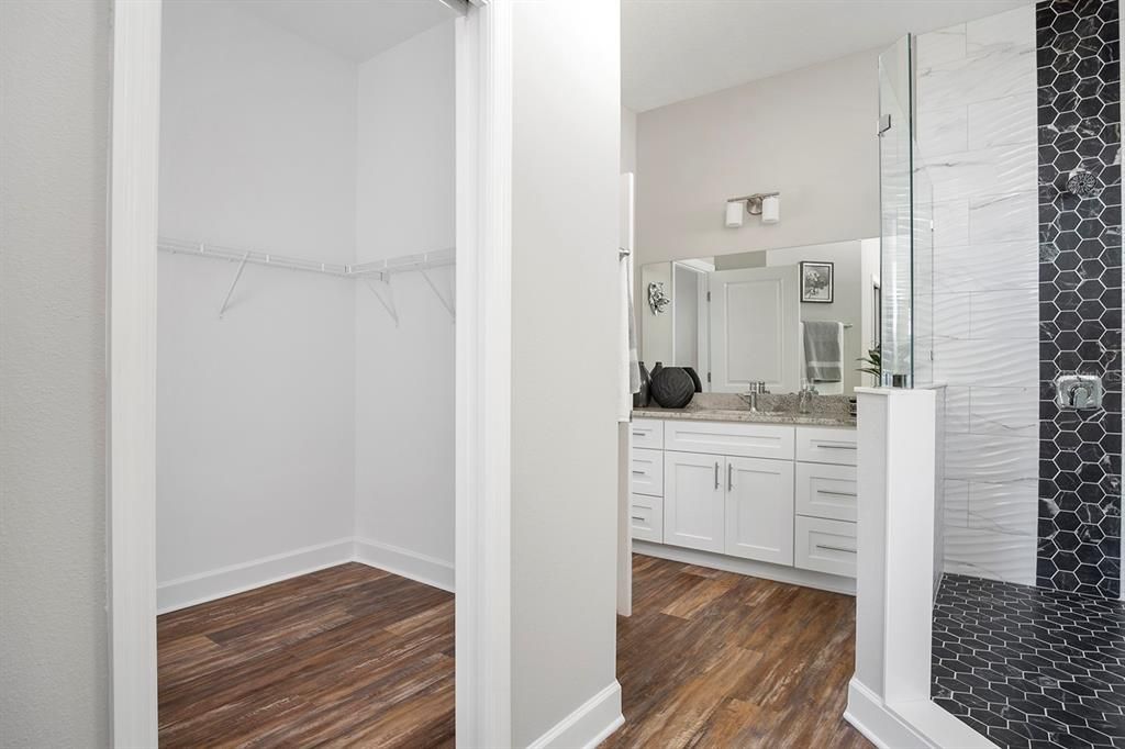 For Sale: $395,000 (4 beds, 2 baths, 2053 Square Feet)