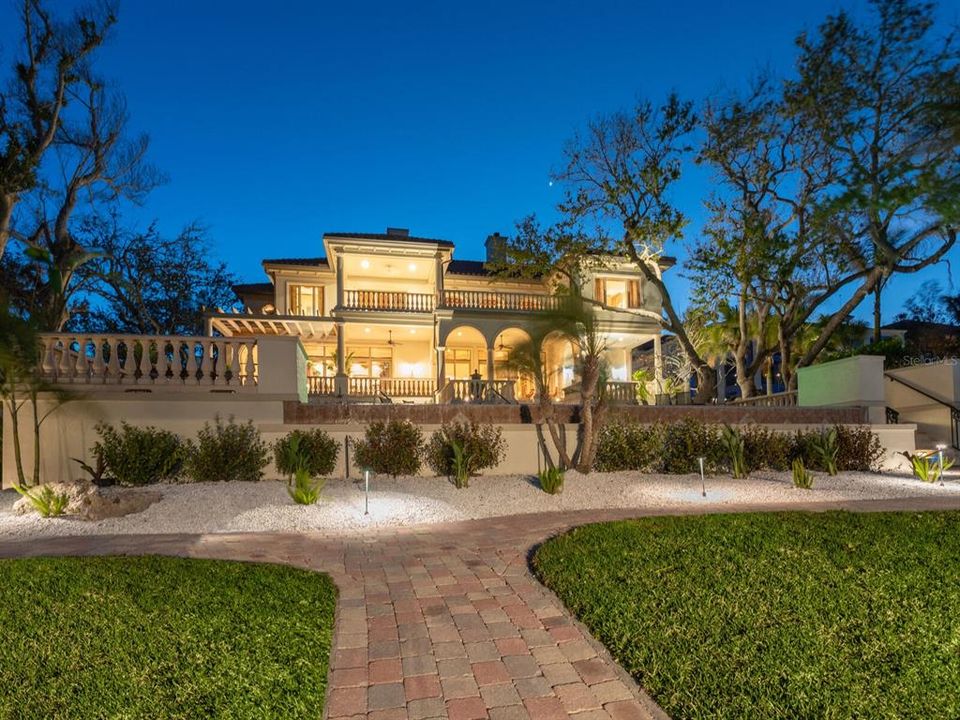 На продажу: $11,750,000 (5 спален, 6 ванн, 8050 Квадратных фут)