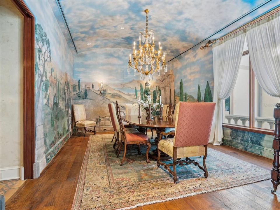 На продажу: $11,750,000 (5 спален, 6 ванн, 8050 Квадратных фут)