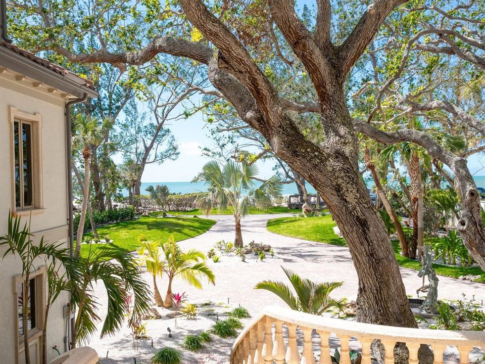 На продажу: $11,750,000 (5 спален, 6 ванн, 8050 Квадратных фут)