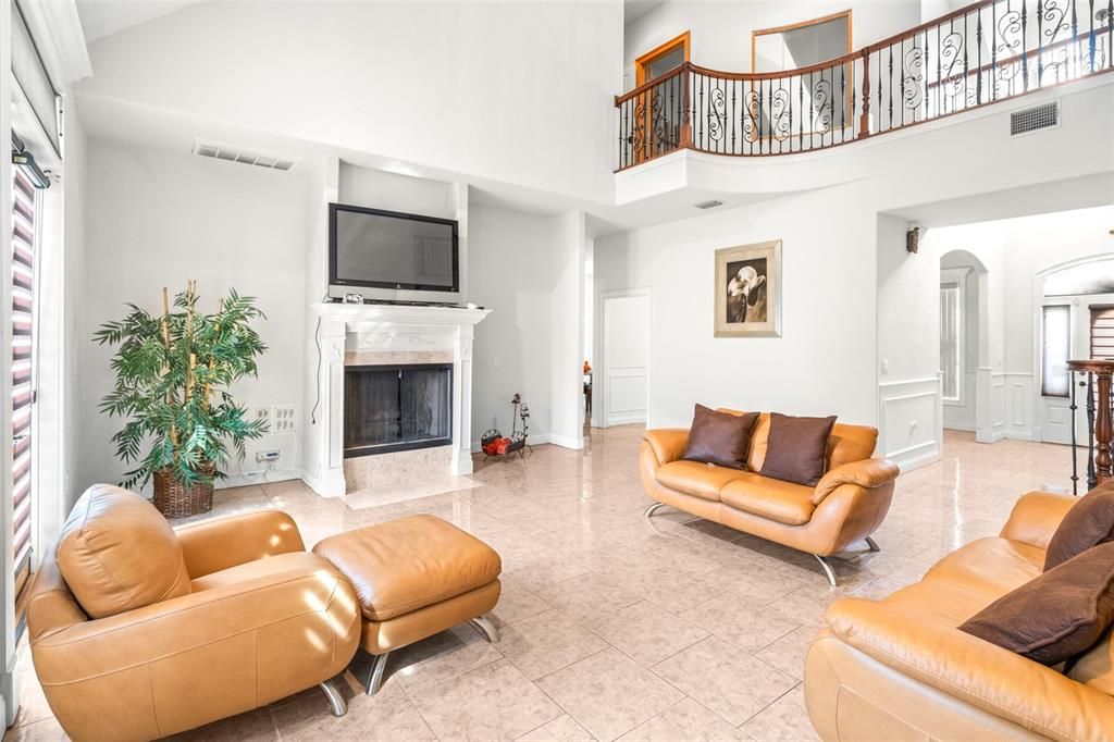 待售: $650,000 (4 贝兹, 4 浴室, 4654 平方英尺)