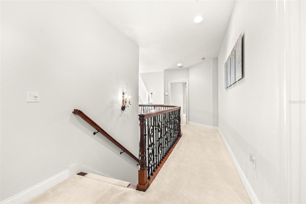 待售: $650,000 (4 贝兹, 4 浴室, 4654 平方英尺)