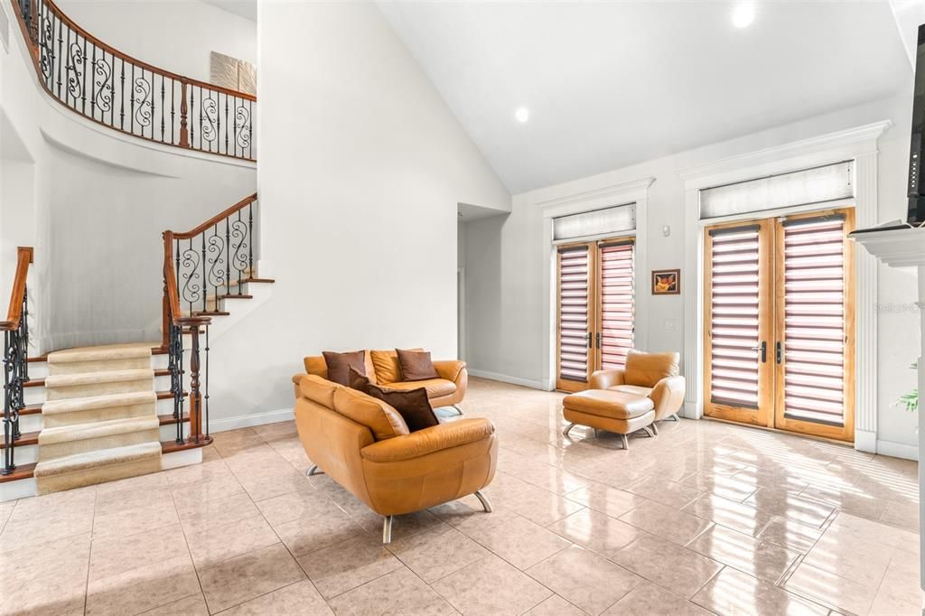 待售: $650,000 (4 贝兹, 4 浴室, 4654 平方英尺)