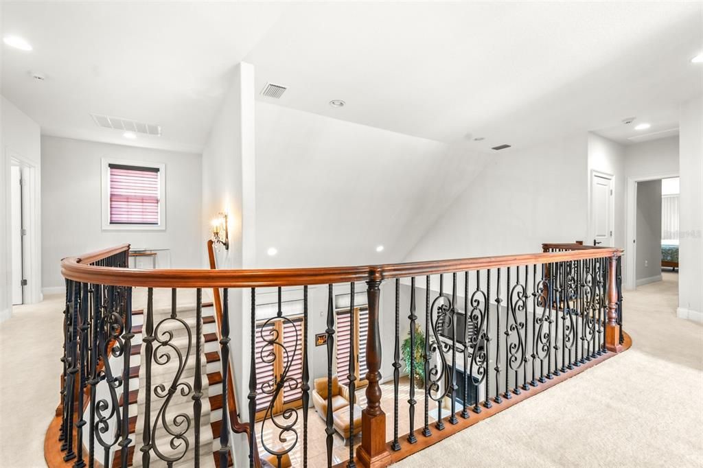 待售: $650,000 (4 贝兹, 4 浴室, 4654 平方英尺)