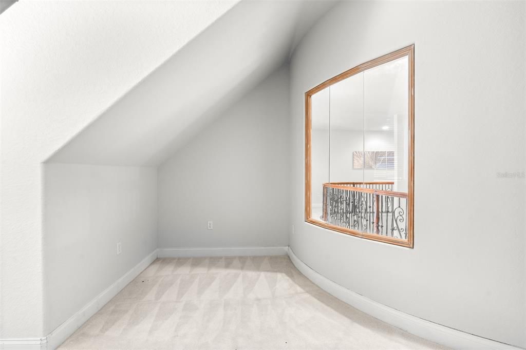 待售: $650,000 (4 贝兹, 4 浴室, 4654 平方英尺)