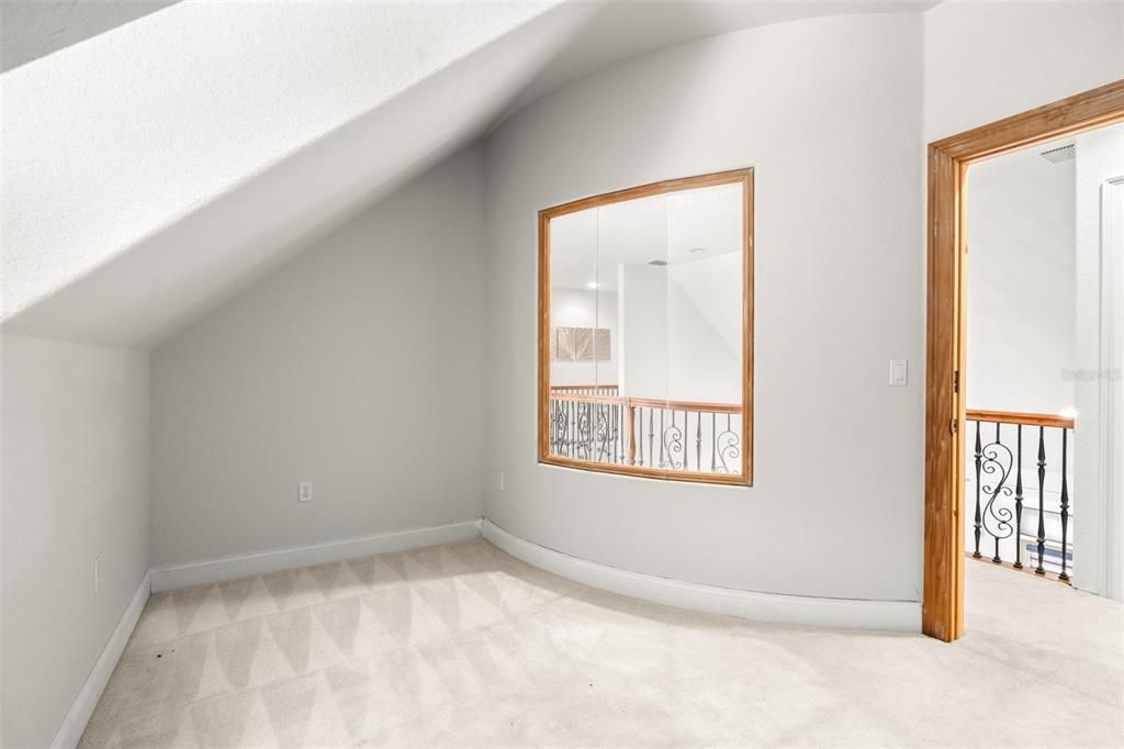 待售: $650,000 (4 贝兹, 4 浴室, 4654 平方英尺)