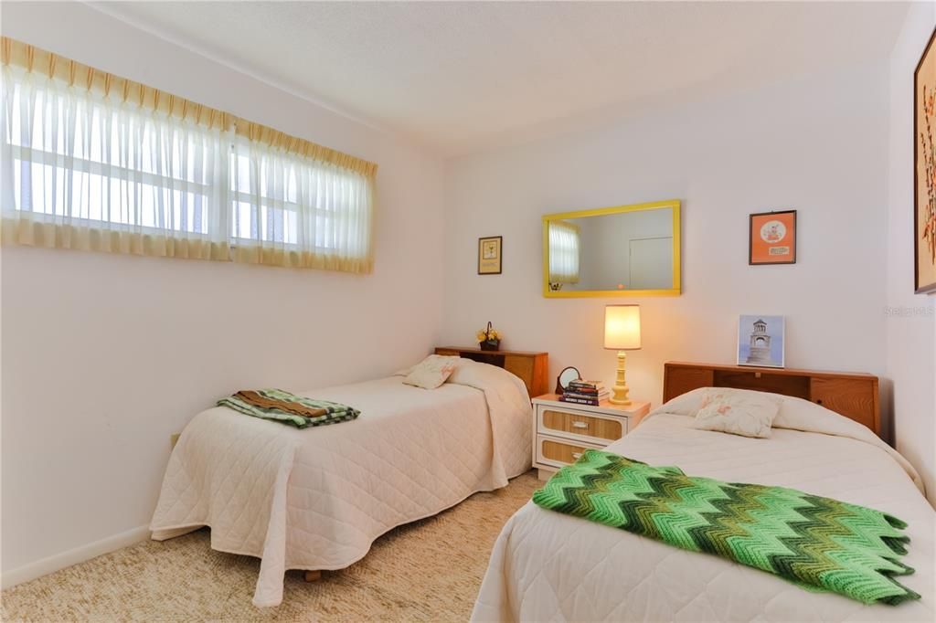 For Sale: $575,000 (3 beds, 3 baths, 2370 Square Feet)