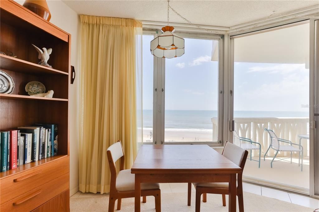 For Sale: $575,000 (3 beds, 3 baths, 2370 Square Feet)