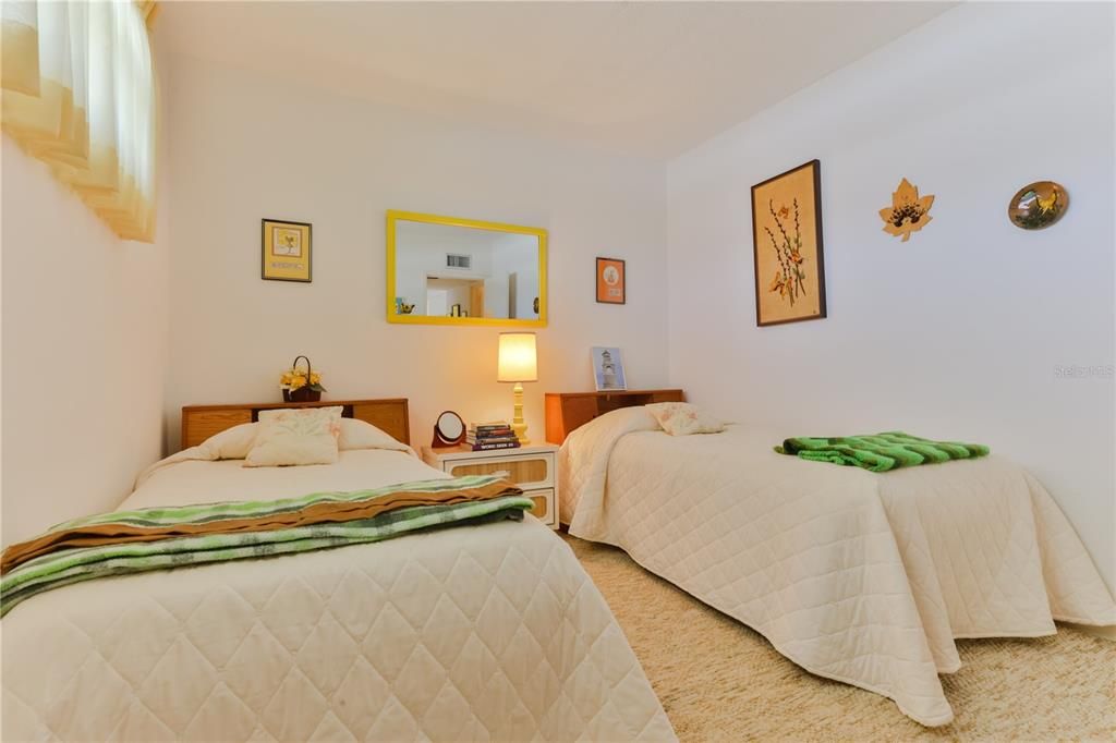 For Sale: $575,000 (3 beds, 3 baths, 2370 Square Feet)