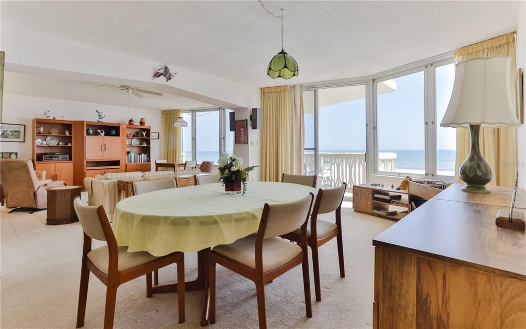 For Sale: $575,000 (3 beds, 3 baths, 2370 Square Feet)