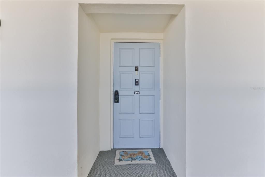 For Sale: $575,000 (3 beds, 3 baths, 2370 Square Feet)