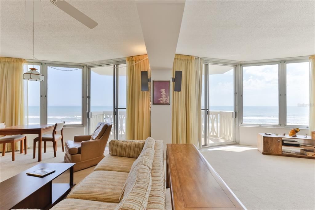 For Sale: $575,000 (3 beds, 3 baths, 2370 Square Feet)