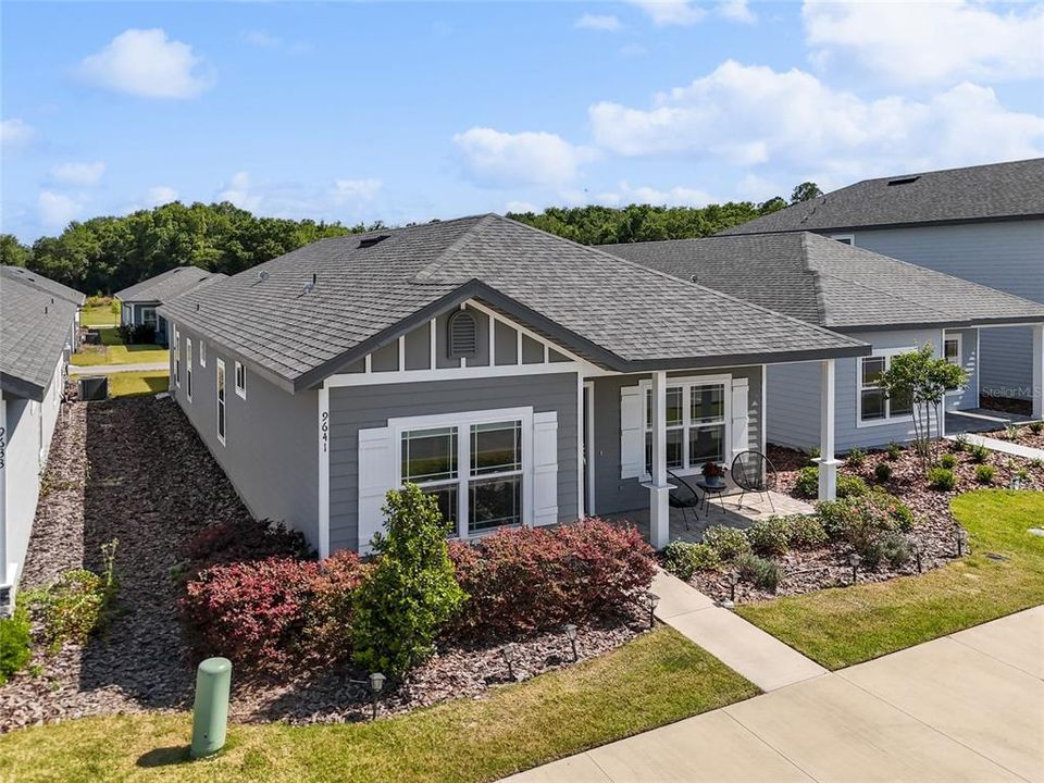 合同活跃: $384,900 (3 贝兹, 2 浴室, 1728 平方英尺)