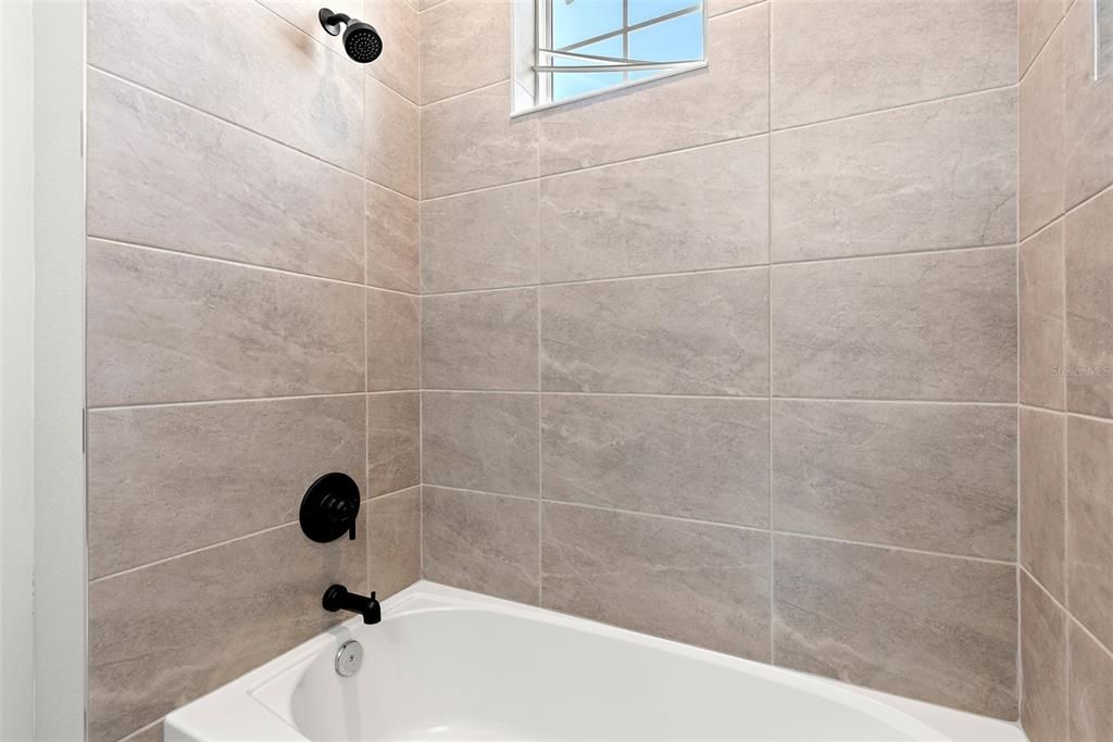 В аренду: $8,500 (3 спален, 2 ванн, 1678 Квадратных фут)