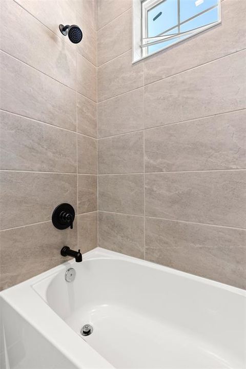 В аренду: $8,500 (3 спален, 2 ванн, 1678 Квадратных фут)