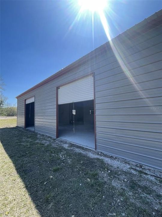 На продажу: $599,000 (46.25 acres)