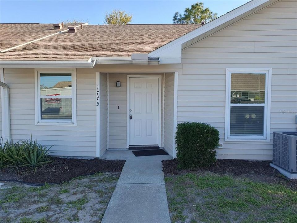 最近租的: $1,950 (2 贝兹, 2 浴室, 1000 平方英尺)