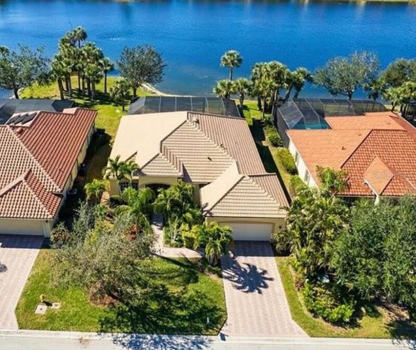 Недавно продано: $675,000 (2 спален, 2 ванн, 2136 Квадратных фут)