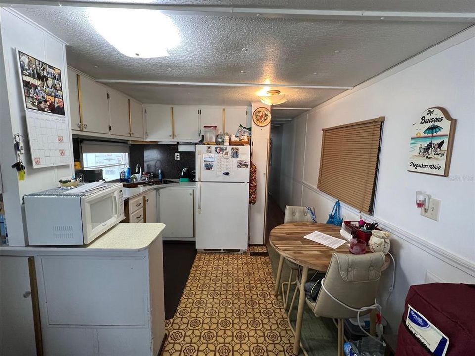 待售: $56,000 (2 贝兹, 1 浴室, 450 平方英尺)