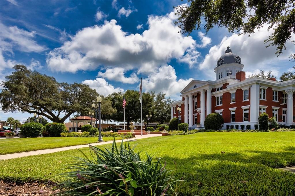 На продажу: $265,000 (2.40 acres)