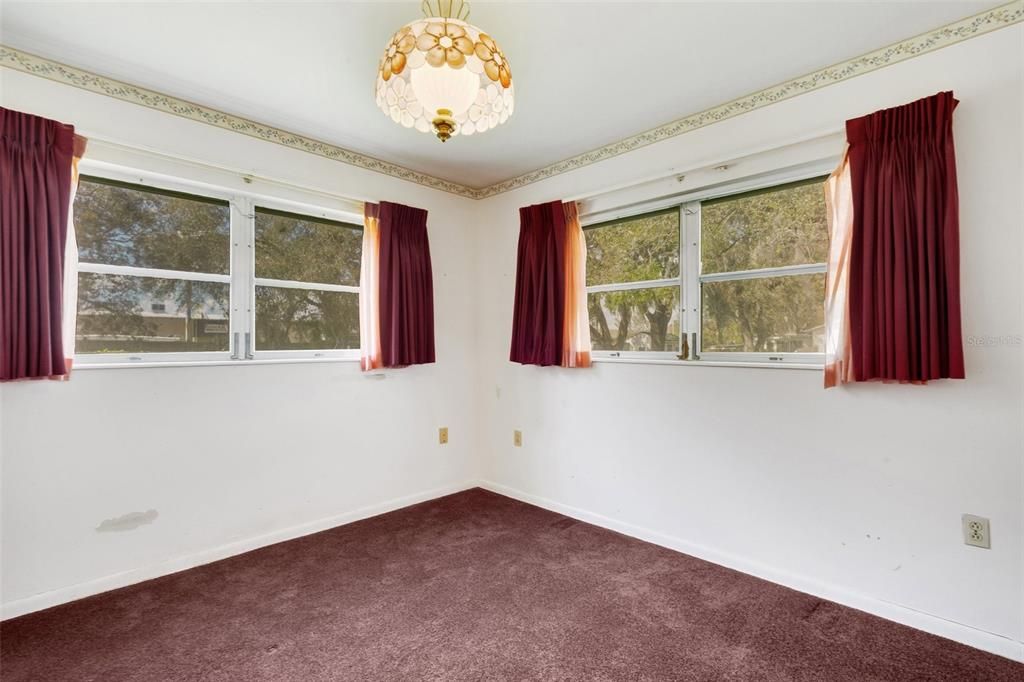 待售: $395,000 (3 贝兹, 2 浴室, 2559 平方英尺)