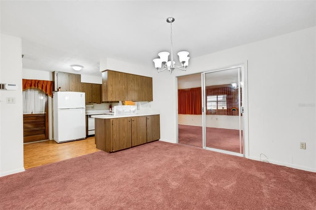 待售: $395,000 (3 贝兹, 2 浴室, 2559 平方英尺)