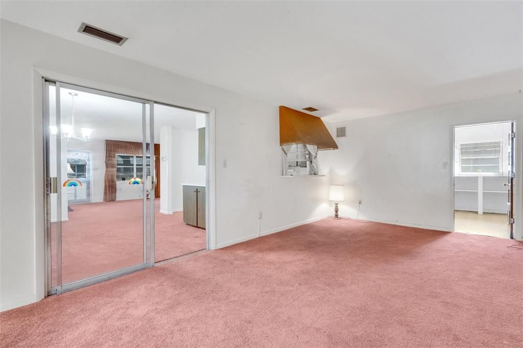 待售: $395,000 (3 贝兹, 2 浴室, 2559 平方英尺)