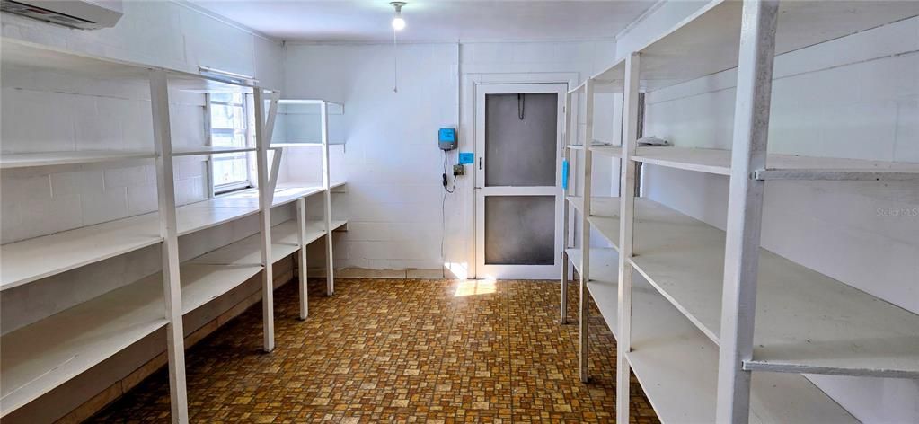 待售: $395,000 (3 贝兹, 2 浴室, 2559 平方英尺)