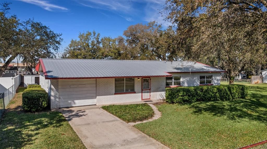 待售: $395,000 (3 贝兹, 2 浴室, 2559 平方英尺)