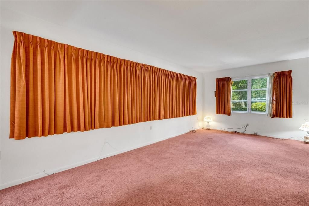 待售: $395,000 (3 贝兹, 2 浴室, 2559 平方英尺)