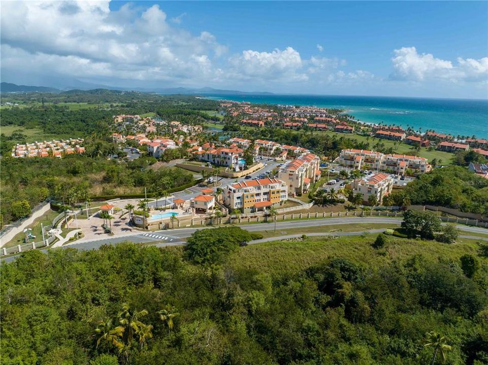 最近售出: $615,000 (3 贝兹, 3 浴室, 2032 平方英尺)