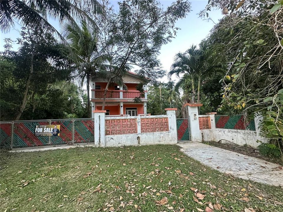 Recently Sold: $220,000 (3 beds, 2 baths, 1500 Square Feet)