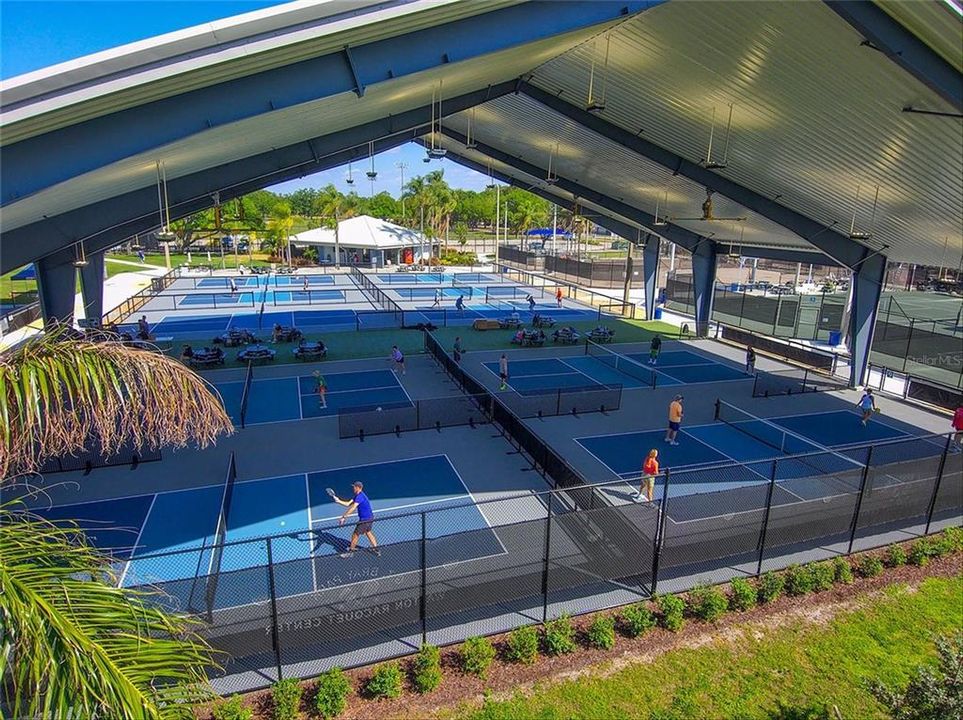 На продажу: $1,295,000 (4 спален, 5 ванн, 3149 Квадратных фут)