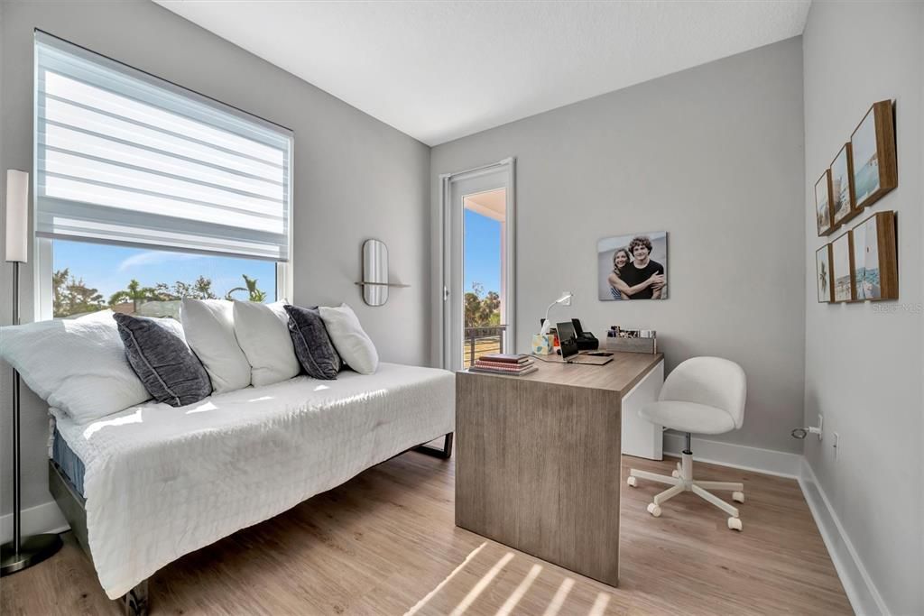 На продажу: $1,295,000 (4 спален, 5 ванн, 3149 Квадратных фут)