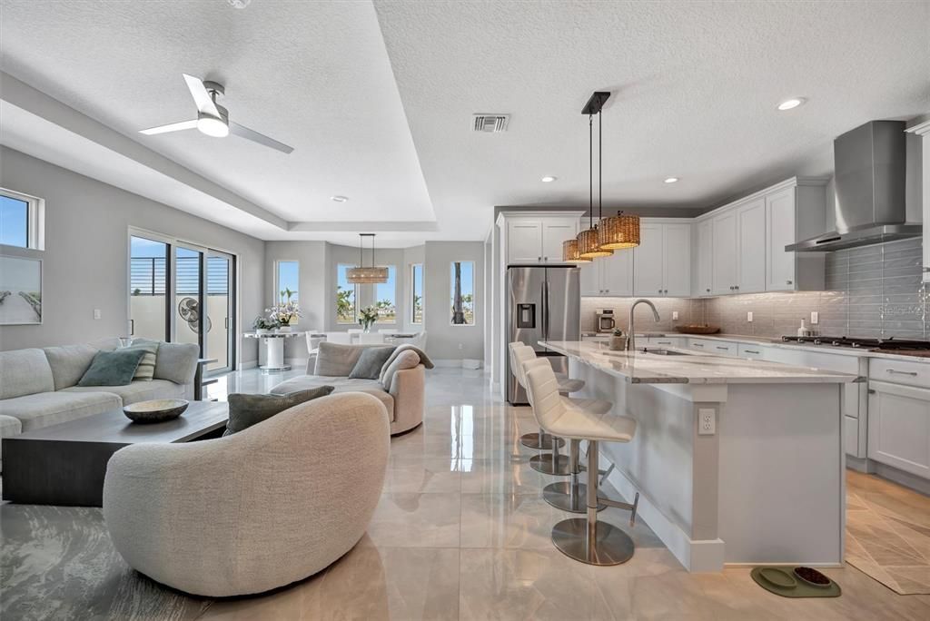 На продажу: $1,295,000 (4 спален, 5 ванн, 3149 Квадратных фут)